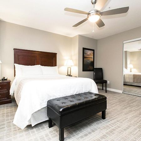 Canterra Suites Hotel Edmonton Ngoại thất bức ảnh