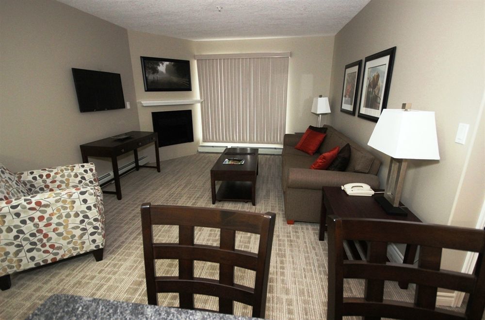 Canterra Suites Hotel Edmonton Ngoại thất bức ảnh