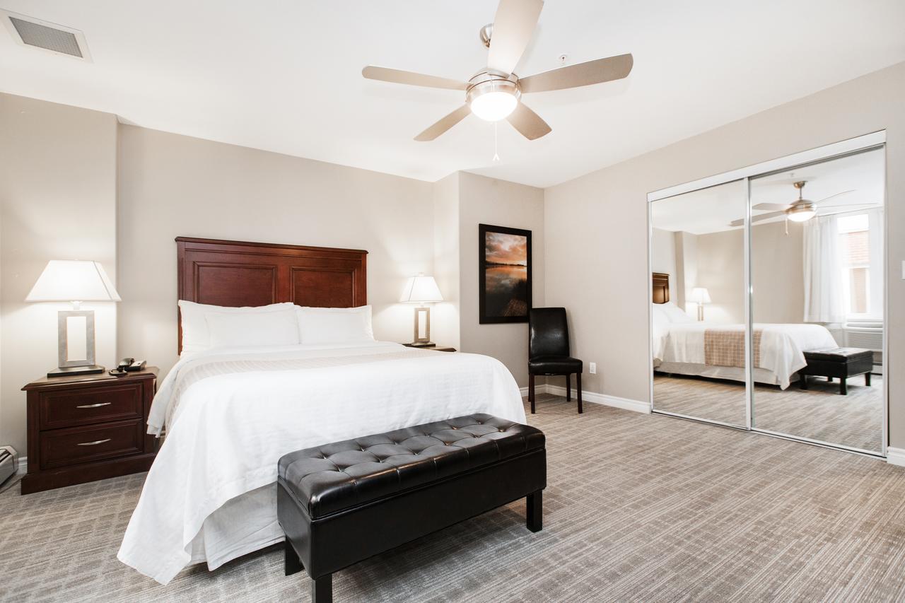 Canterra Suites Hotel Edmonton Ngoại thất bức ảnh